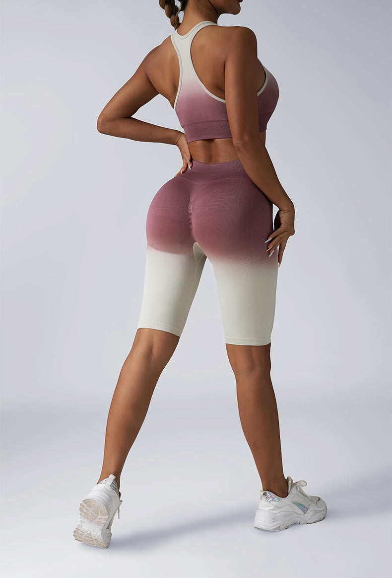 Seamless Women's 2-Piece Activewear Set – Crop Top & High-Waist Shorts